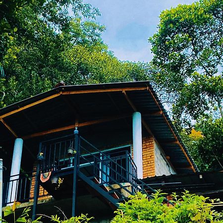 Talanta Ella Hotel ภายนอก รูปภาพ
