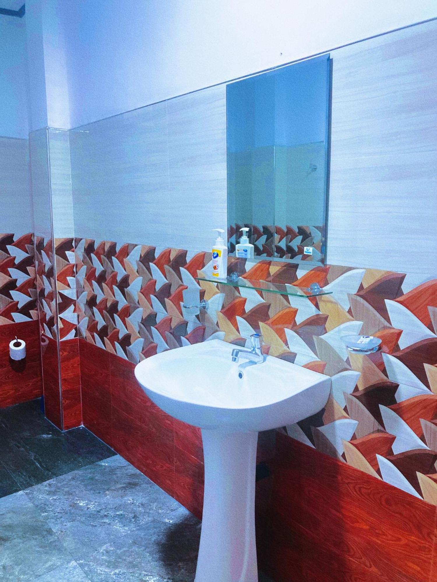 Talanta Ella Hotel ภายนอก รูปภาพ