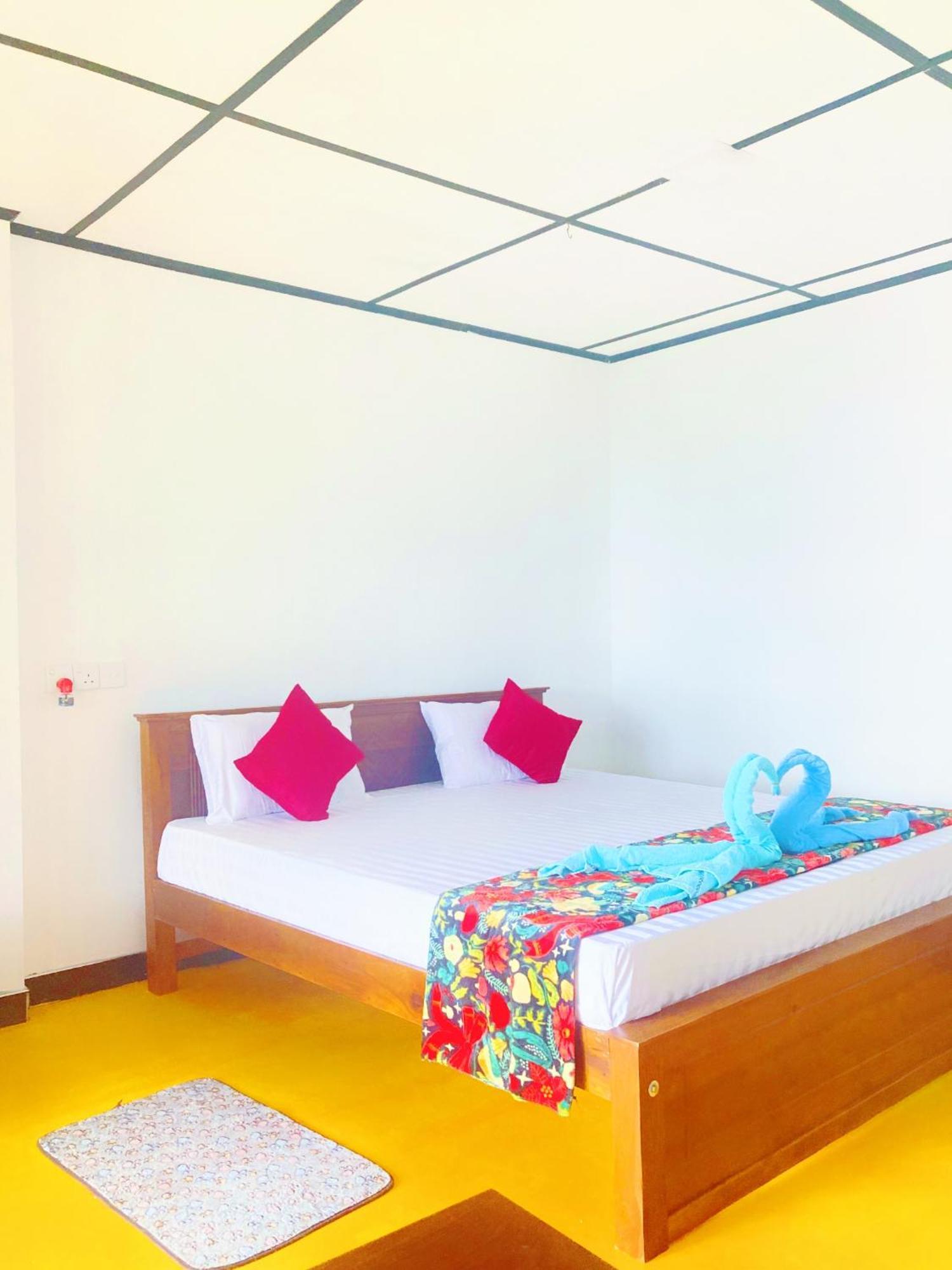 Talanta Ella Hotel ภายนอก รูปภาพ